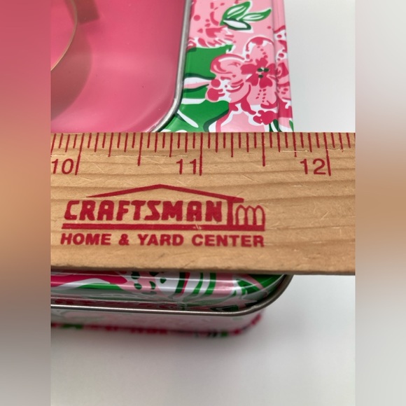 NEW Lilly Pulitzer GWP Cookie Exchange Kit With Cookie Cutters and Tin - Picture 8 of 8